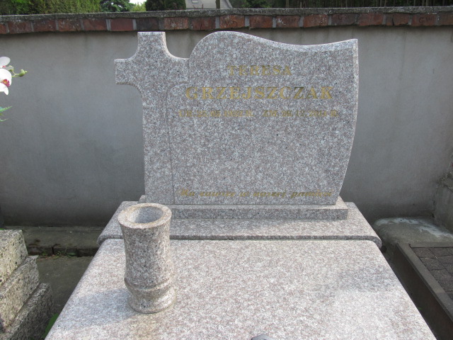 TERESA AURELIA Grzejszczak 1932 Brzeziny - Grobonet - Wyszukiwarka osób pochowanych
