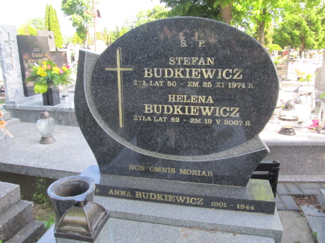 Helena Budkiewicz Brzeziny - Grobonet - Wyszukiwarka osób pochowanych