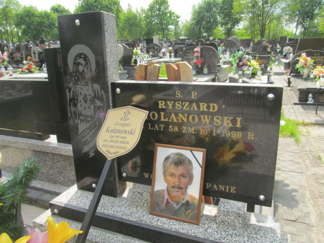 Ryszard Kolanowski Brzeziny - Grobonet - Wyszukiwarka osób pochowanych