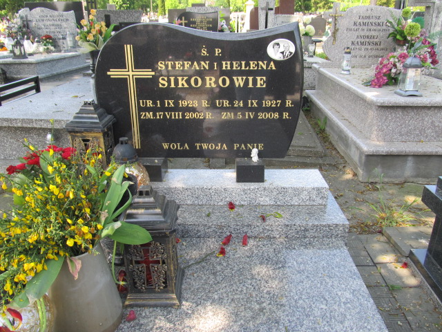 Helena Sikora Brzeziny - Grobonet - Wyszukiwarka osób pochowanych