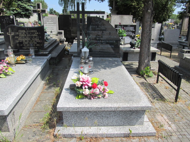 Grób Kazimierz Dziwirek