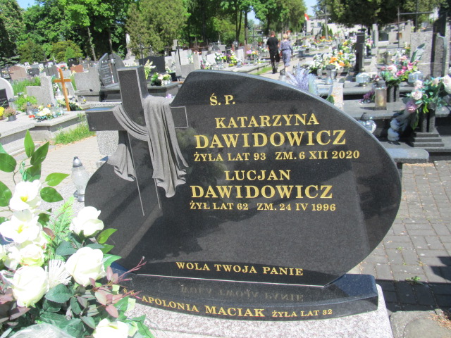 Katarzyna Dawidowicz 1927 Brzeziny - Grobonet - Wyszukiwarka osób pochowanych