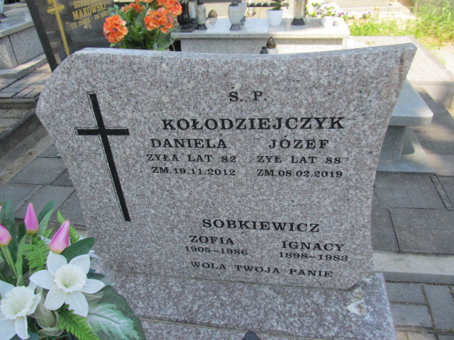 Józef Kołodziejczyk 1931 Brzeziny - Grobonet - Wyszukiwarka osób pochowanych